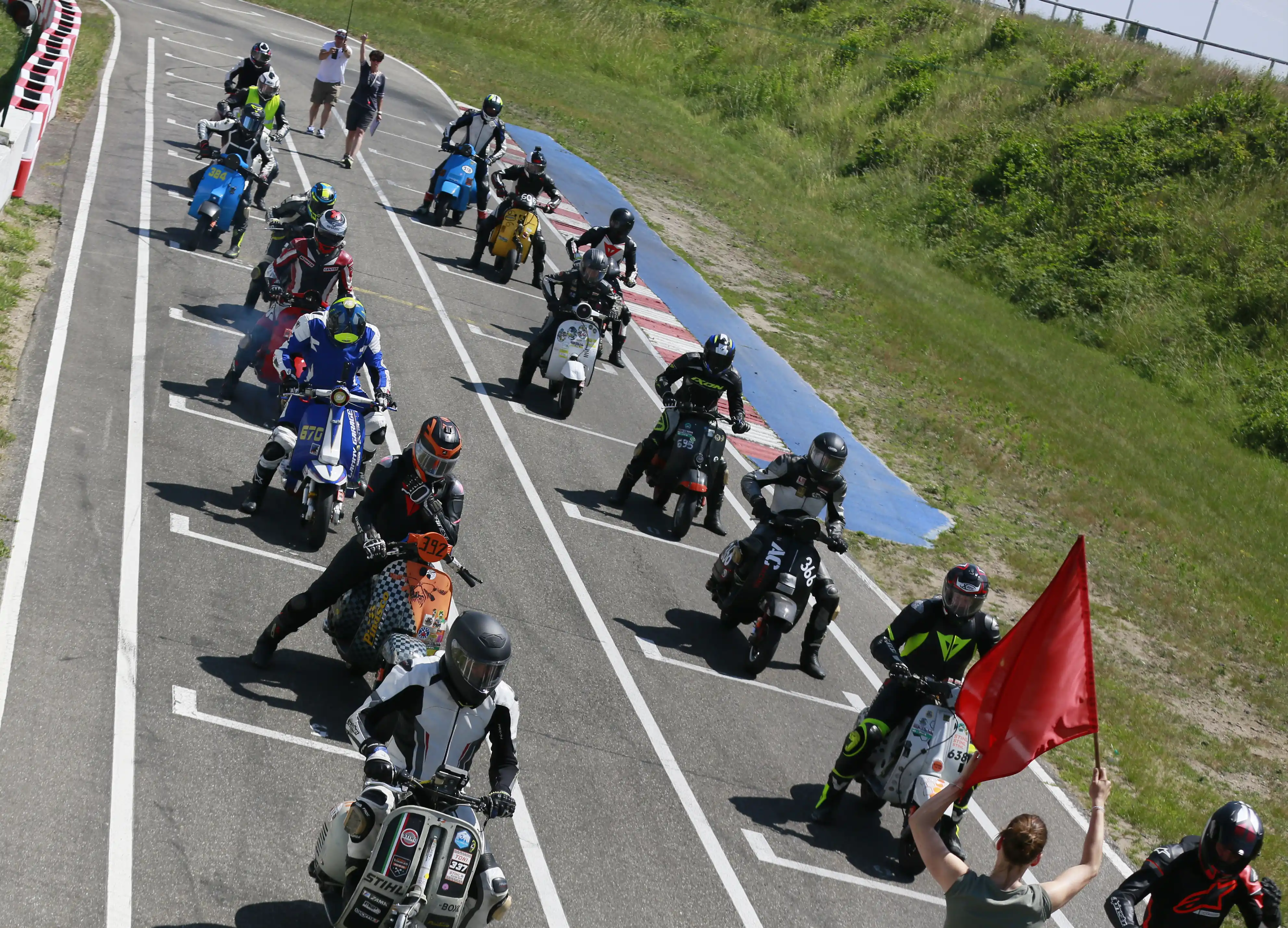 Teilnehmer Vespa Rennen